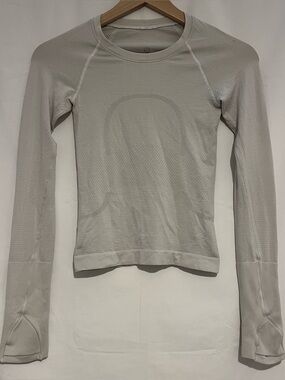 Lululemon Light Grey Swiftly Tech Long Sleeve Top